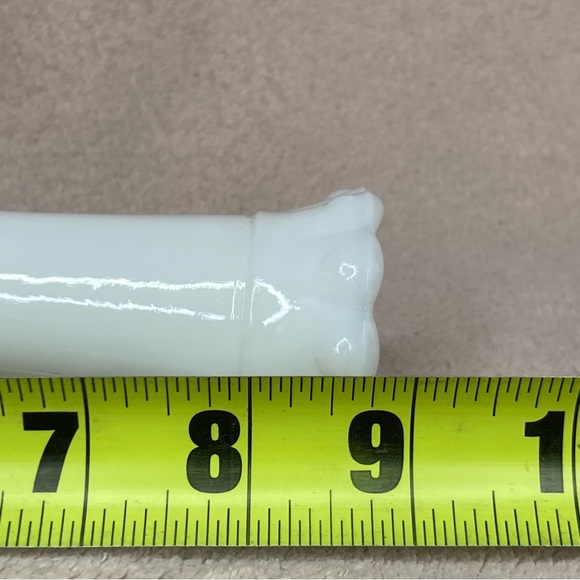 Vintage Milk Glass Flower Bud Vase Set of 2-White-Retro-Cottagecore-Grannycore - Picture 9 of 13